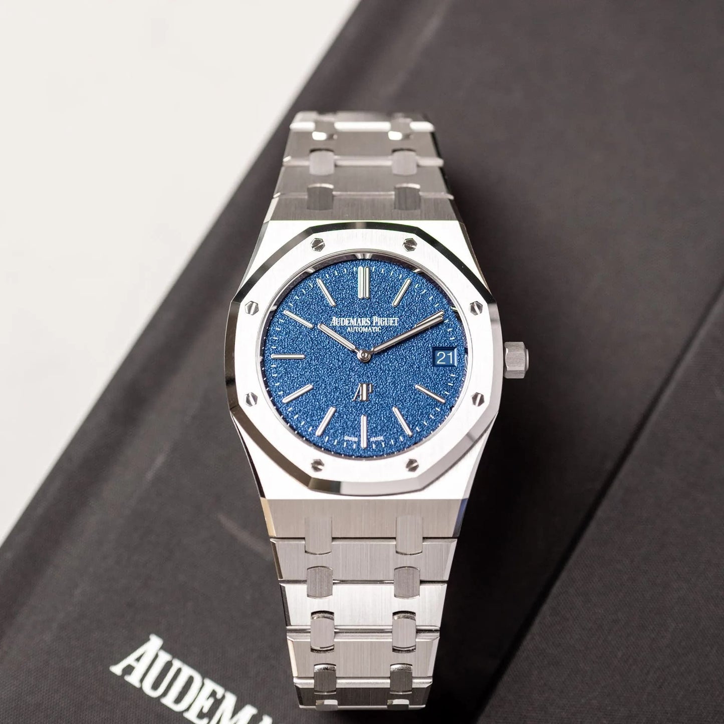 Audemars Piguet Royal Oak Grainy Effect